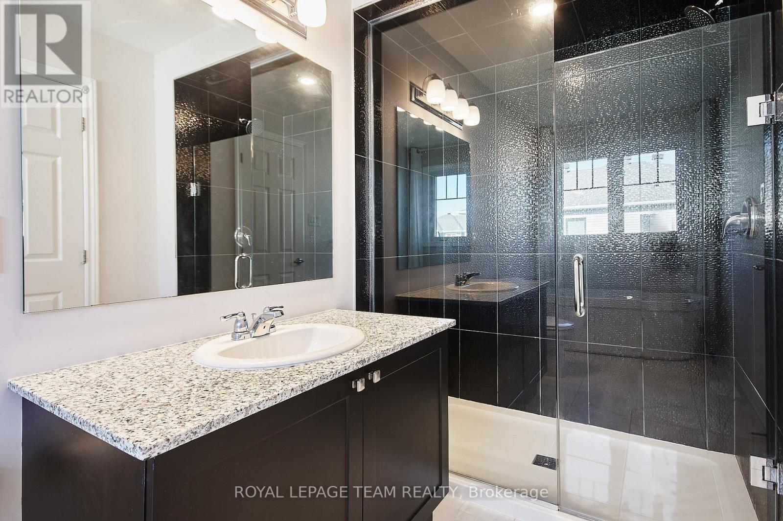221 Merak Way Property Photo 22