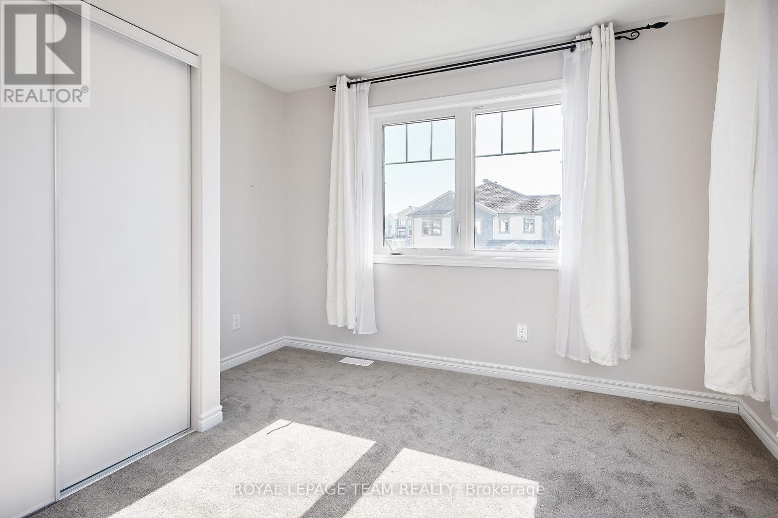 221 Merak Way Property Photo 27