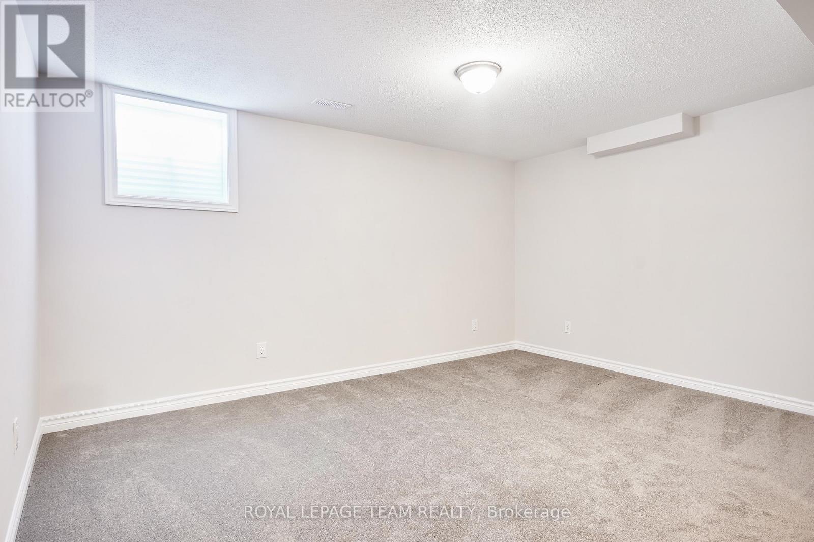 221 Merak Way Property Photo 33
