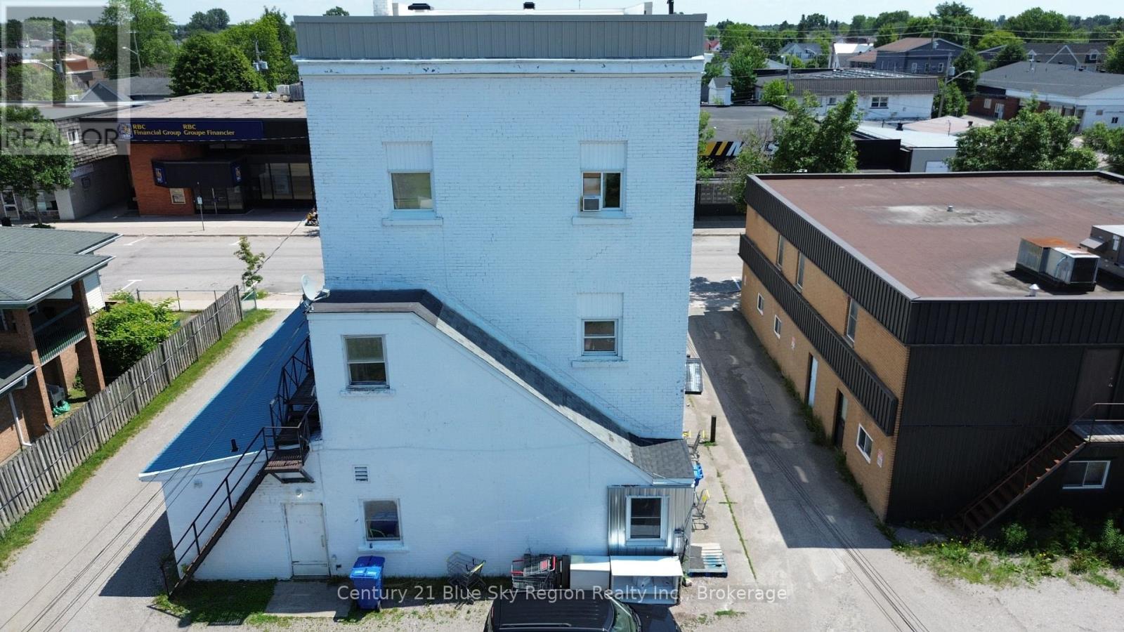 173 King Street Property Photo 28