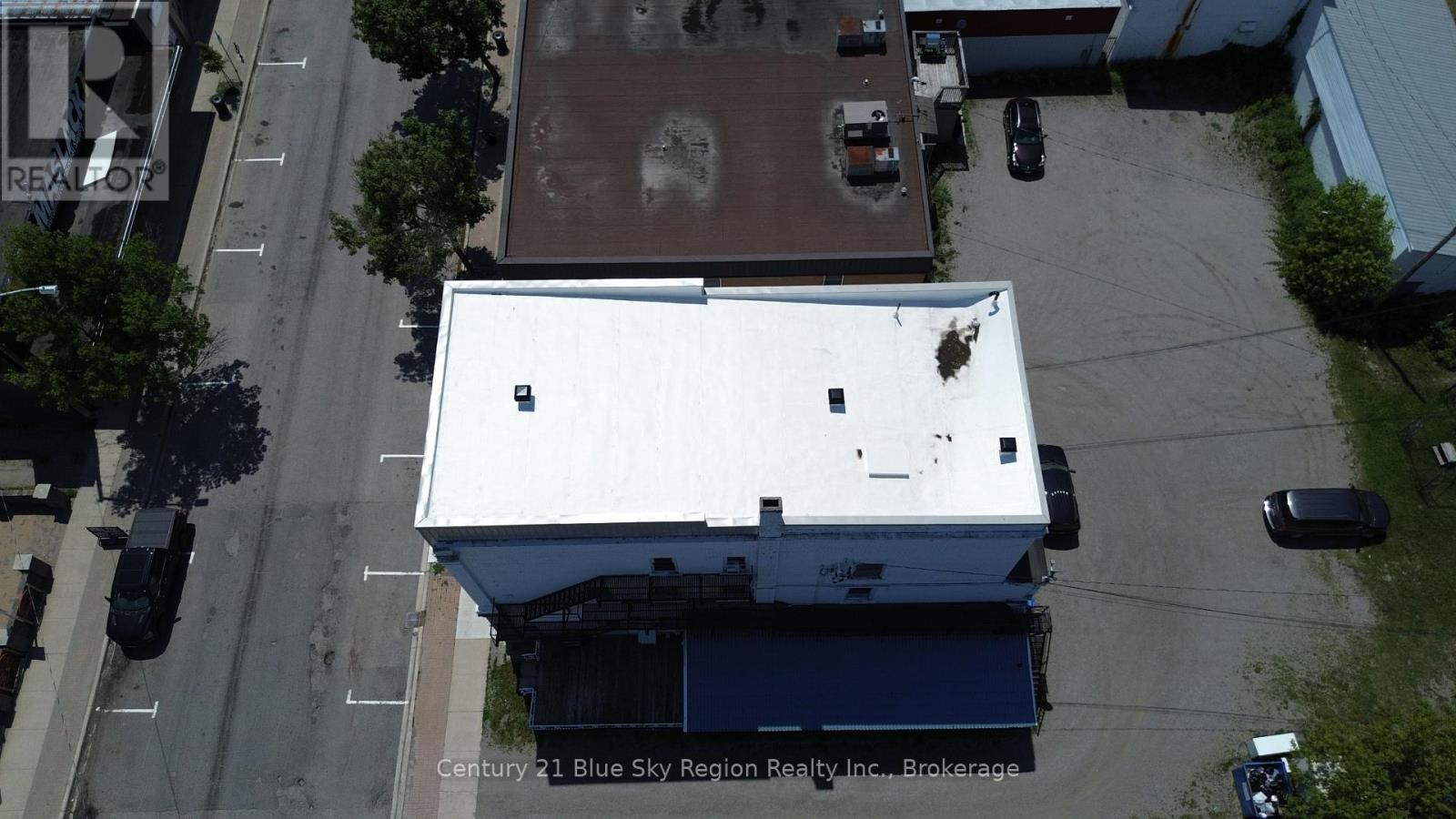 173 King Street Property Photo 31