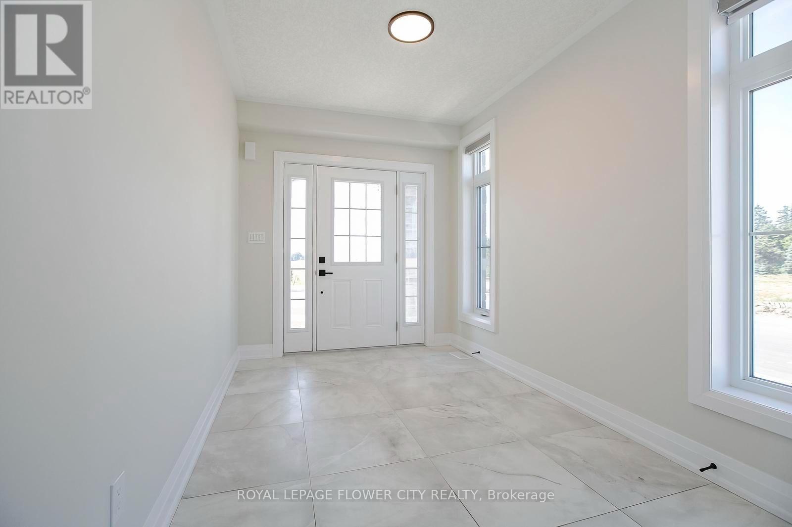 174 Shaded Creek Drive Property Photo 3