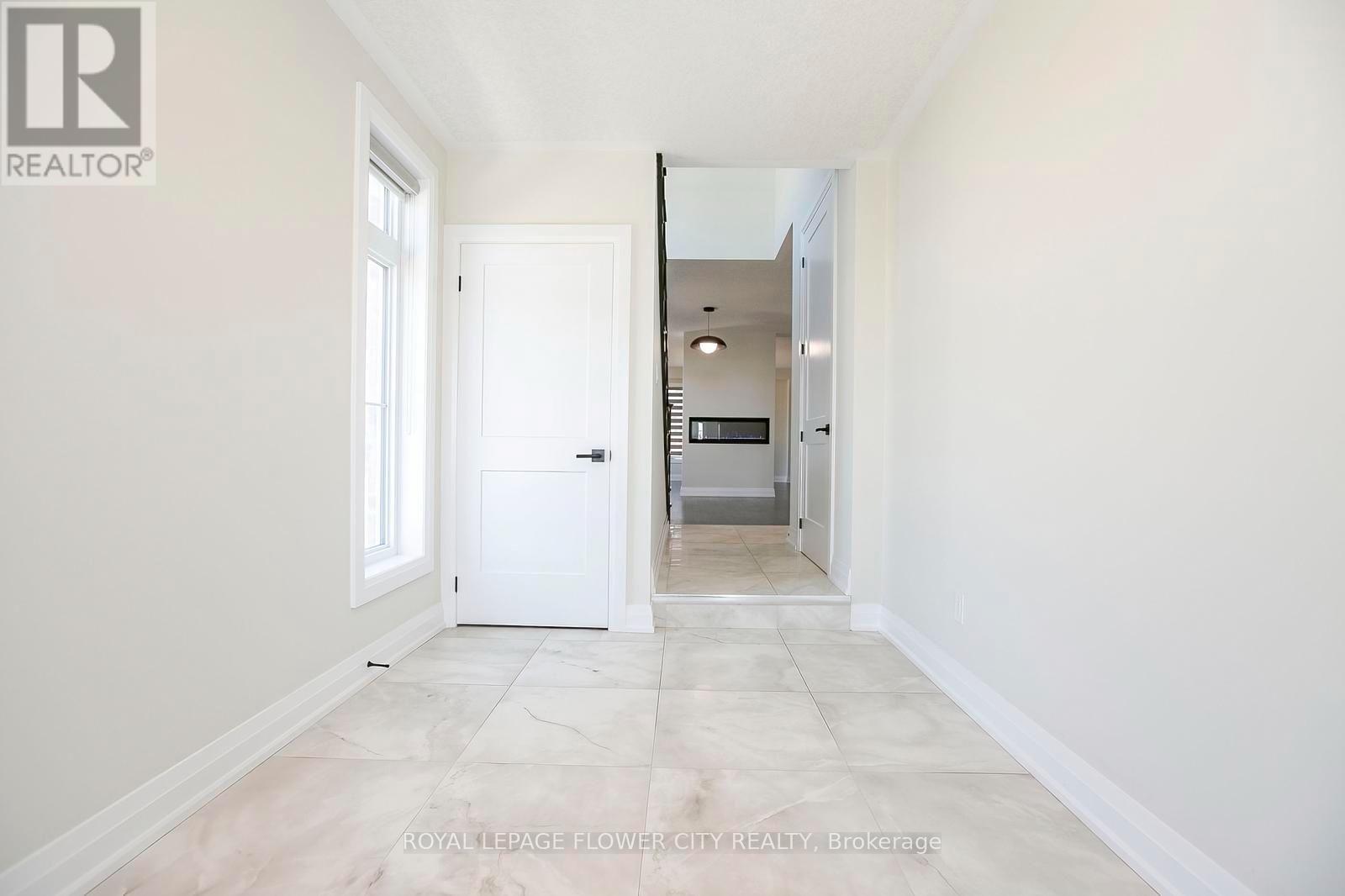 174 Shaded Creek Drive Property Photo 8