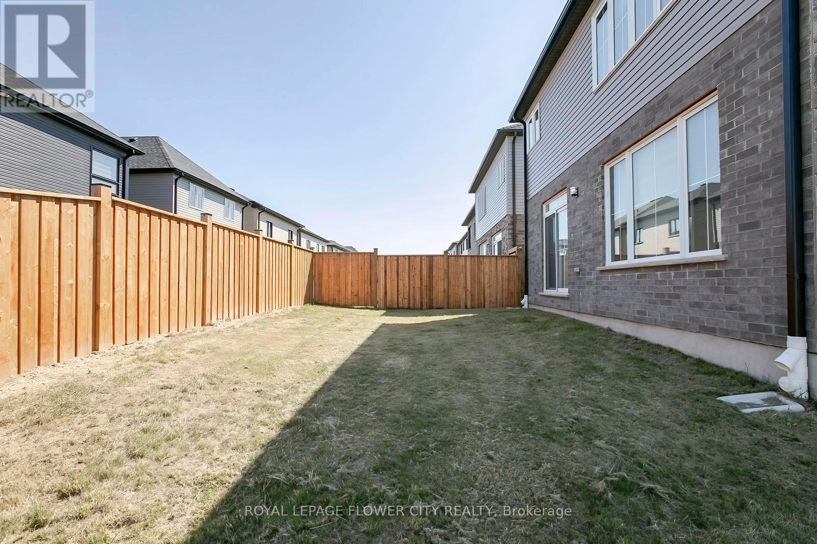 174 Shaded Creek Drive Property Photo 35
