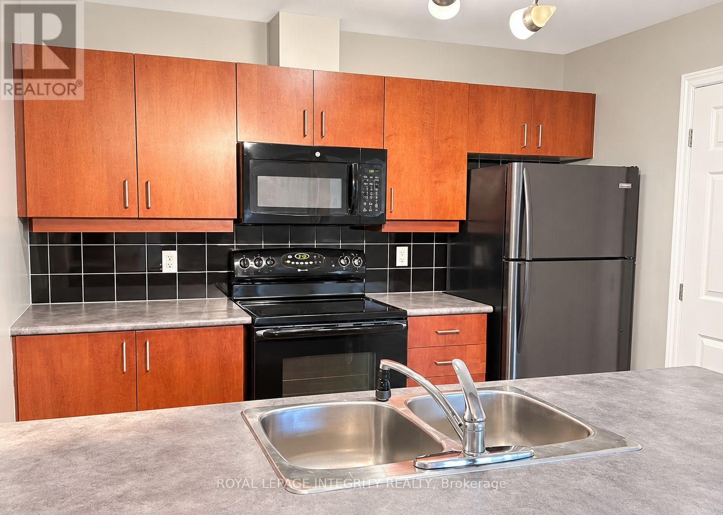 A - 173 Crestway Drive Property Photo 8