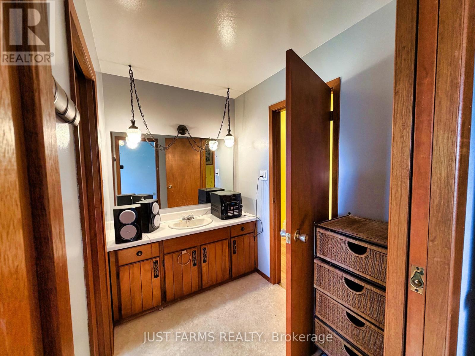 21225 County 46 Road Property Photo 31