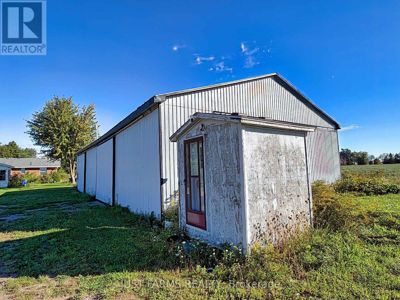 21225 County 46 Road Property Photo 8