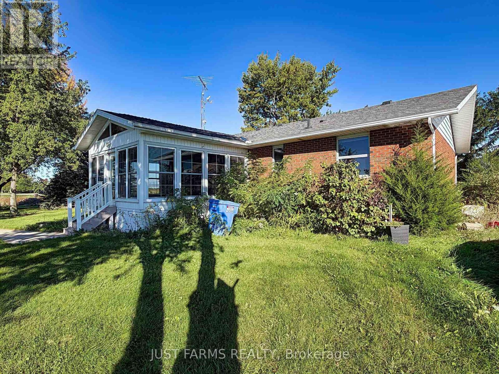21225 County 46 Road Property Photo 14