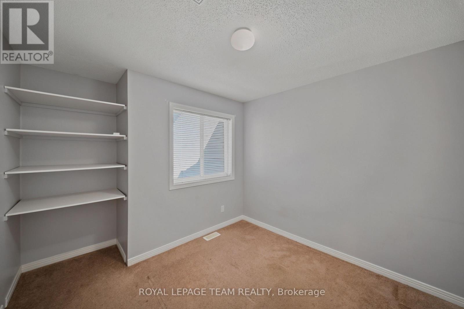 965 Markwick Crescent Property Photo 16