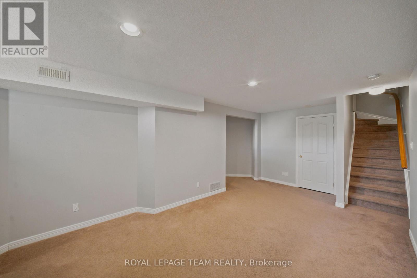965 Markwick Crescent Property Photo 19