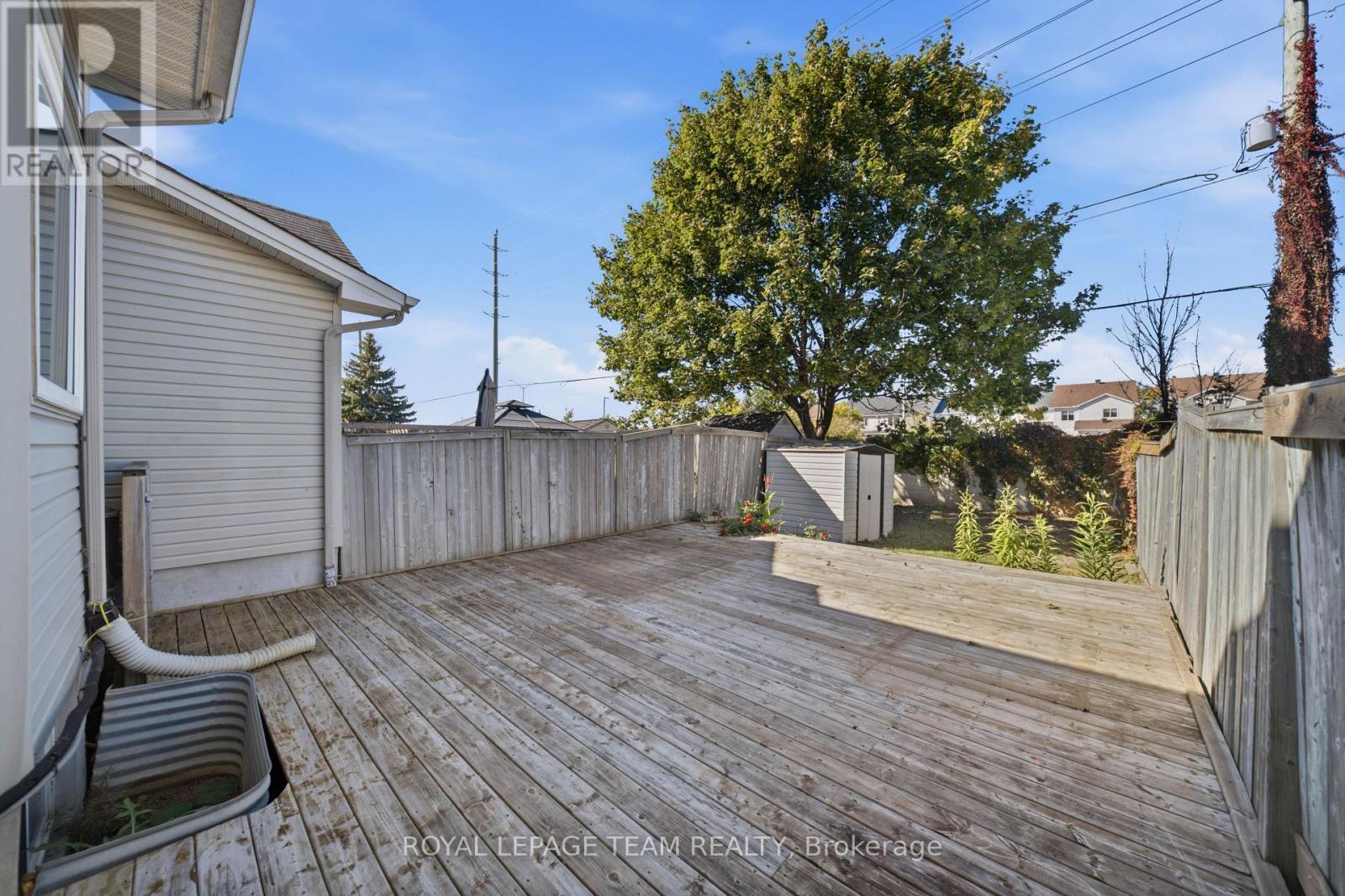 965 Markwick Crescent Property Photo 20