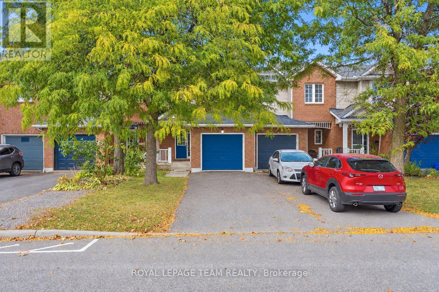 965 Markwick Crescent Property Photo 22