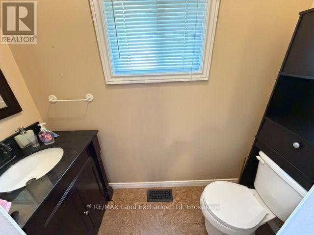 115 Victoria Street W Property Photo 15