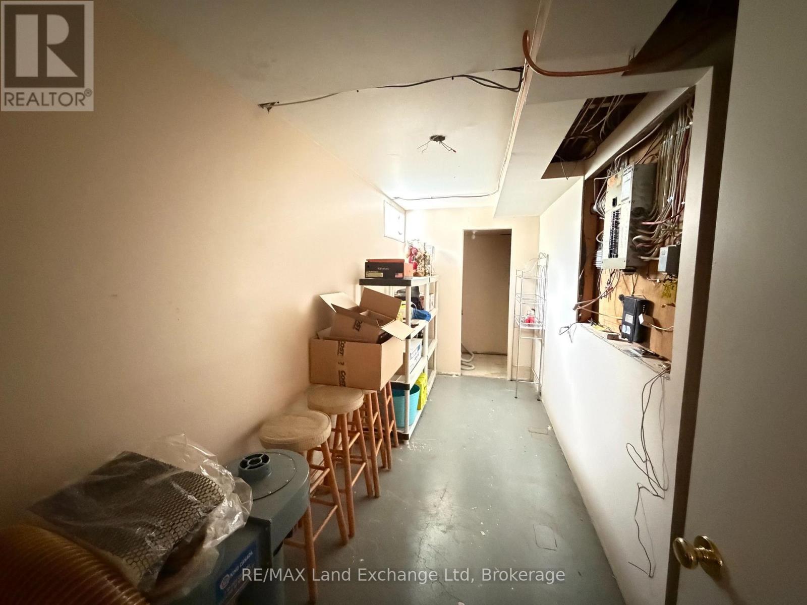 115 Victoria Street W Property Photo 25