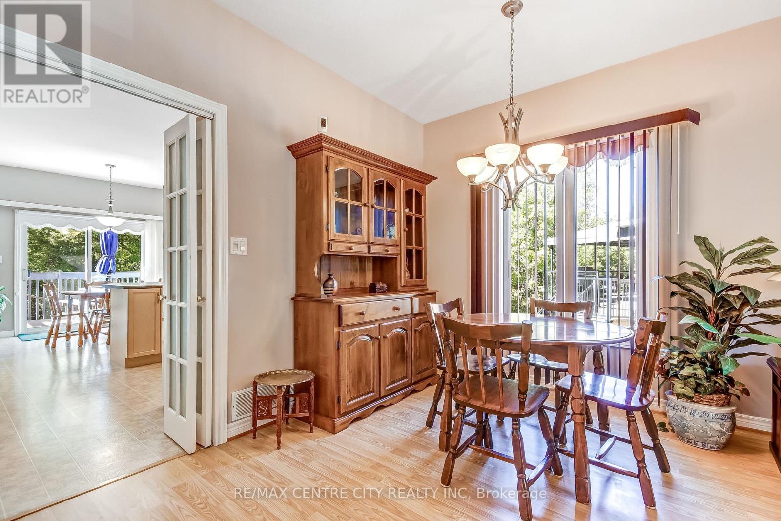 22 Harrington Crescent Property Photo 6