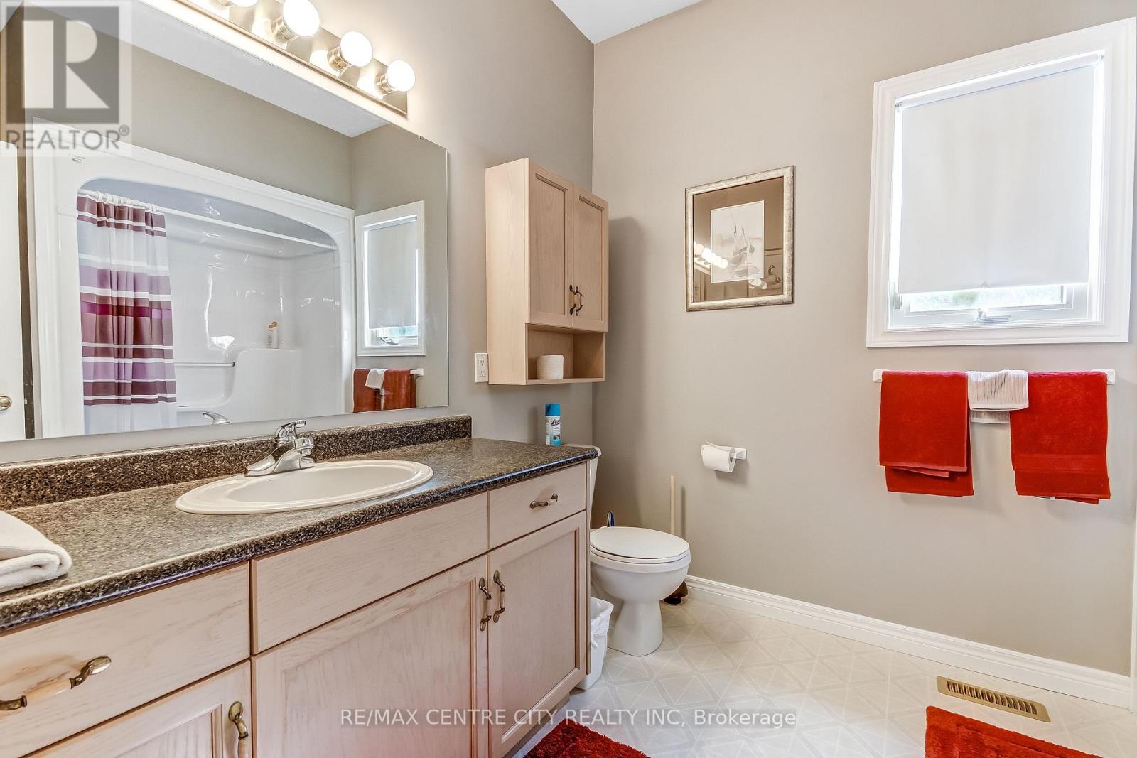 22 Harrington Crescent Property Photo 14