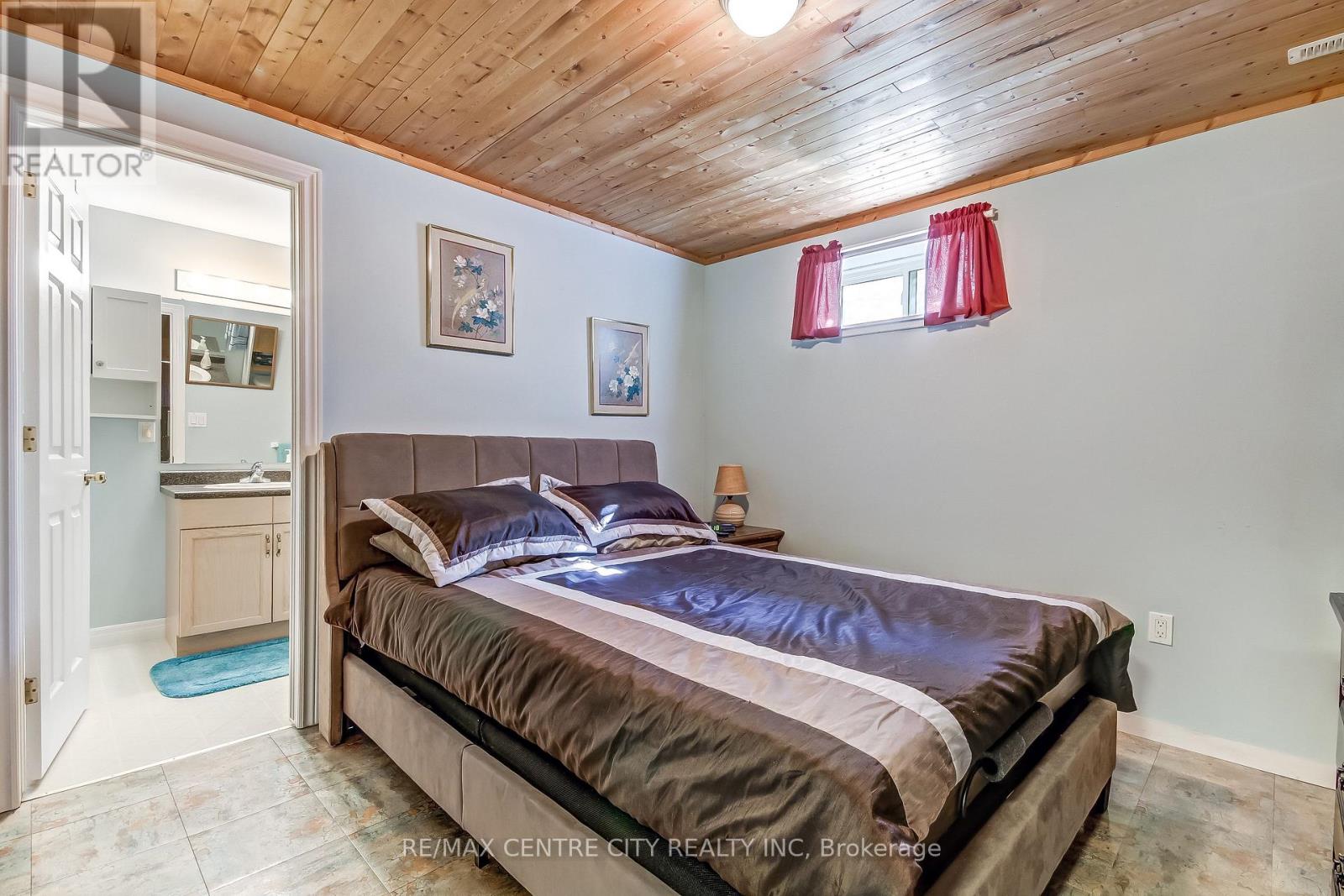 22 Harrington Crescent Property Photo 23