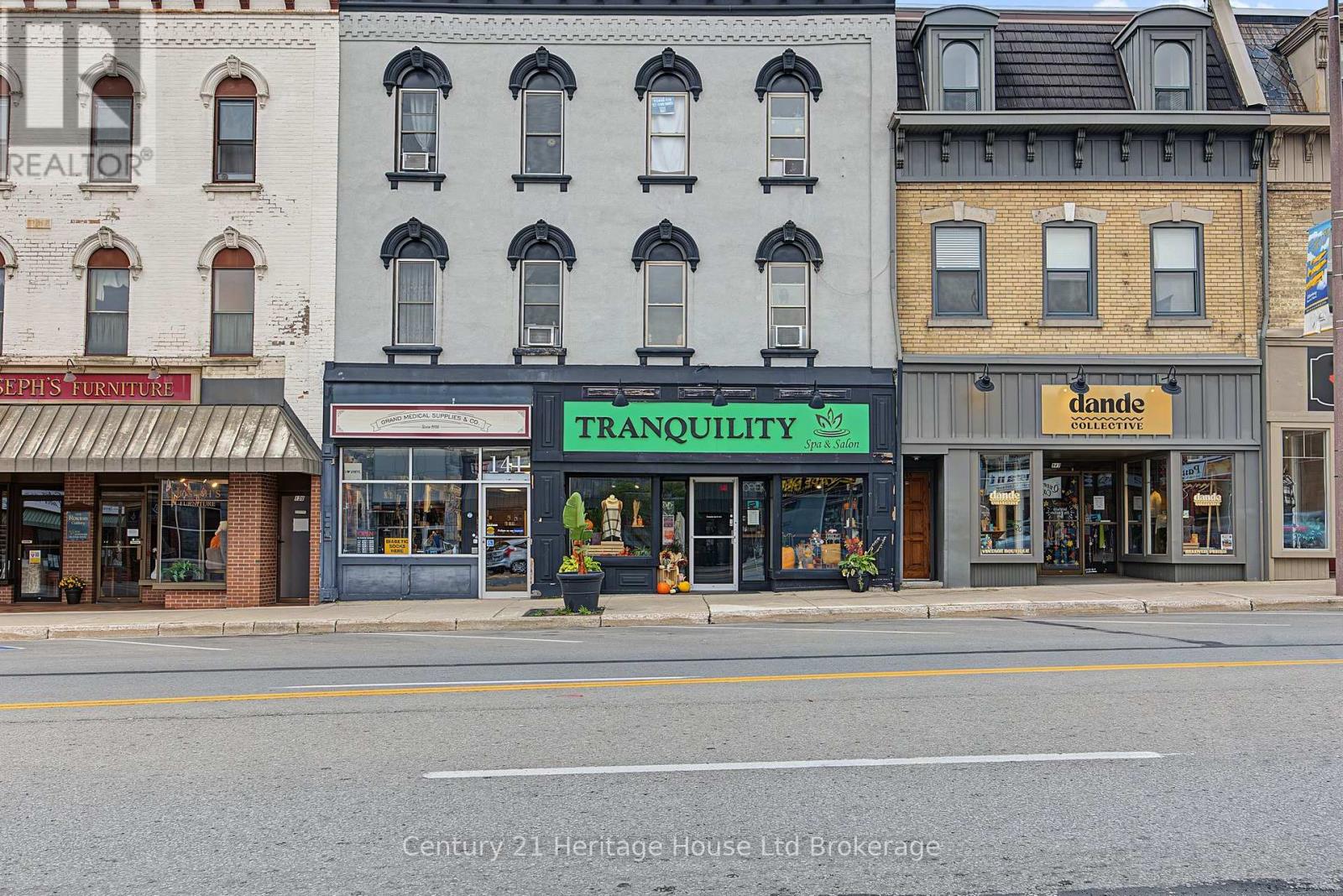 141-143 Broadway Street Property Photo 3