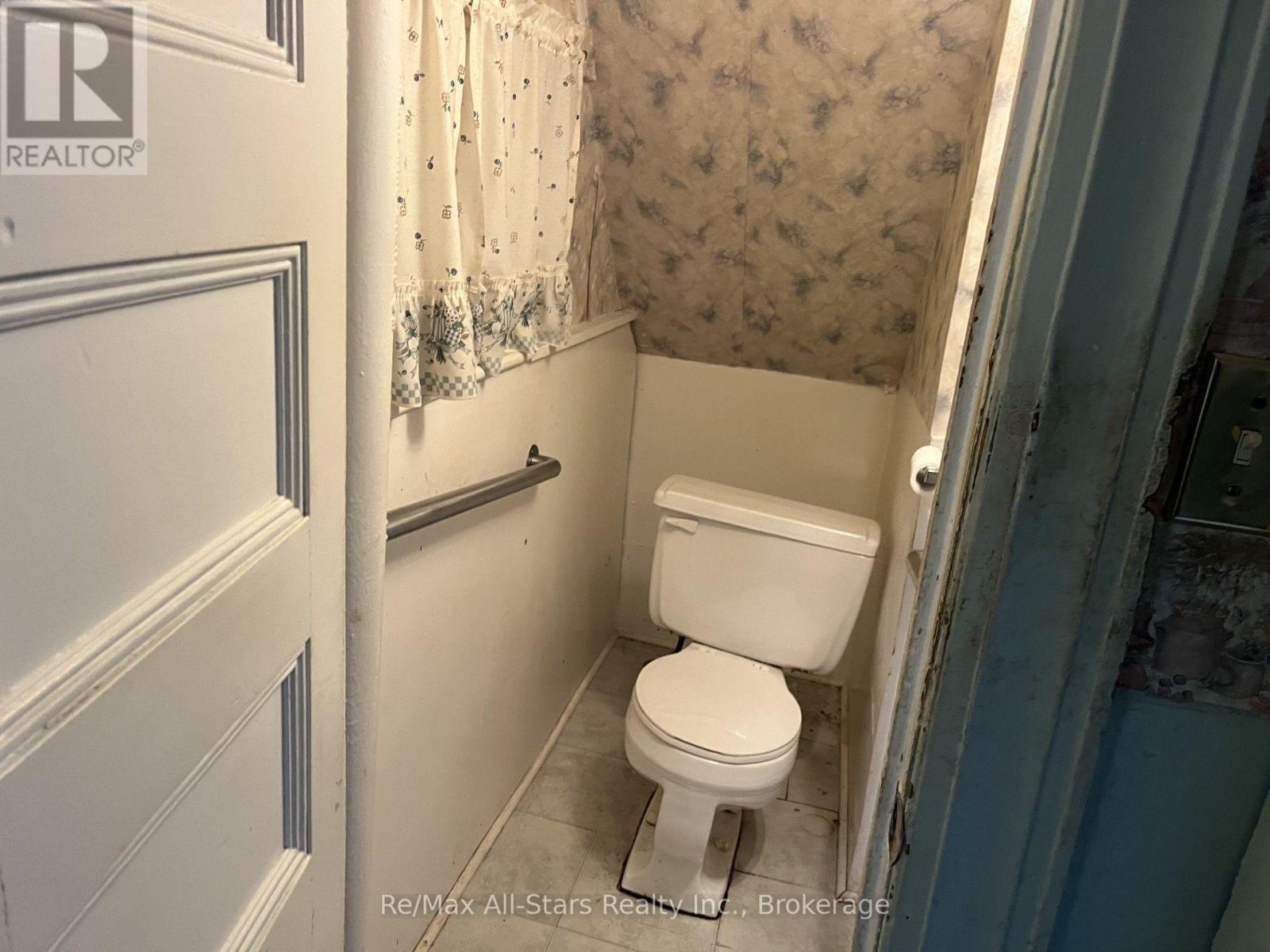 485 Mark Street Property Photo 12