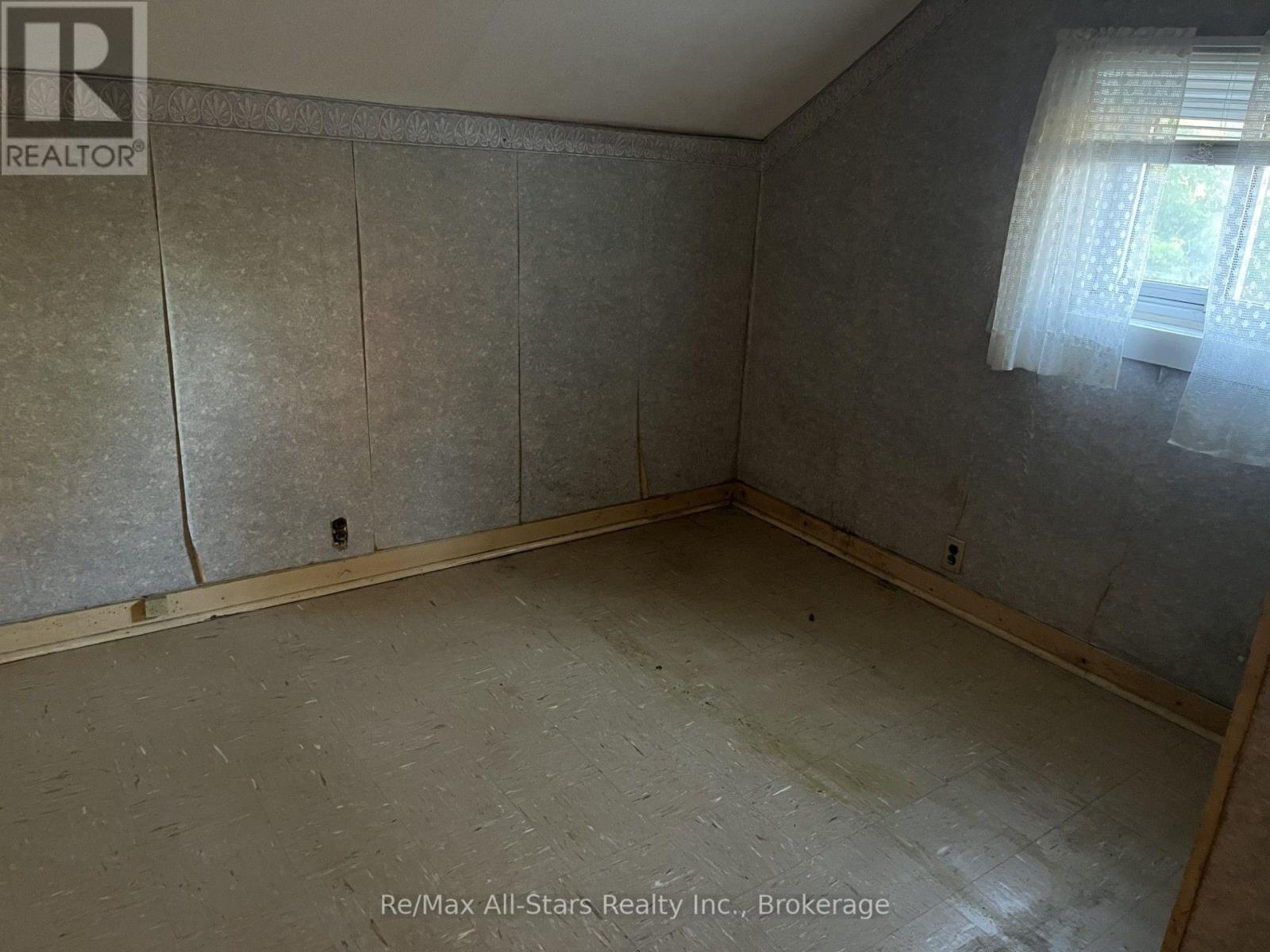 485 Mark Street Property Photo 17