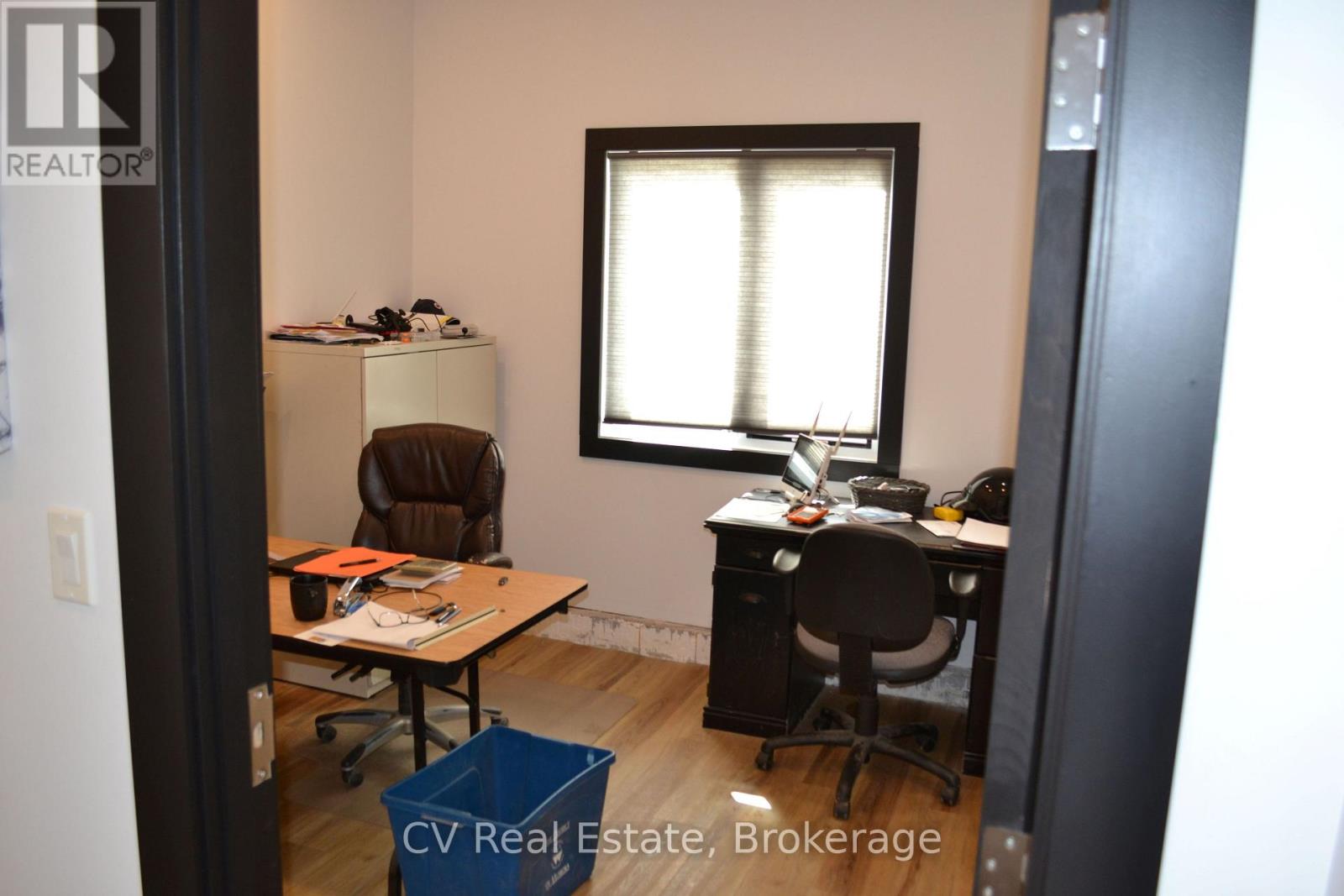330 Boundary Road Property Photo 14