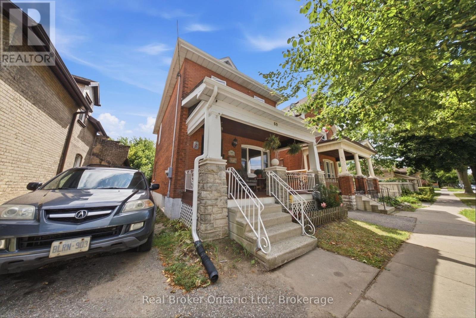 69 Arthur Street Property Photo 3