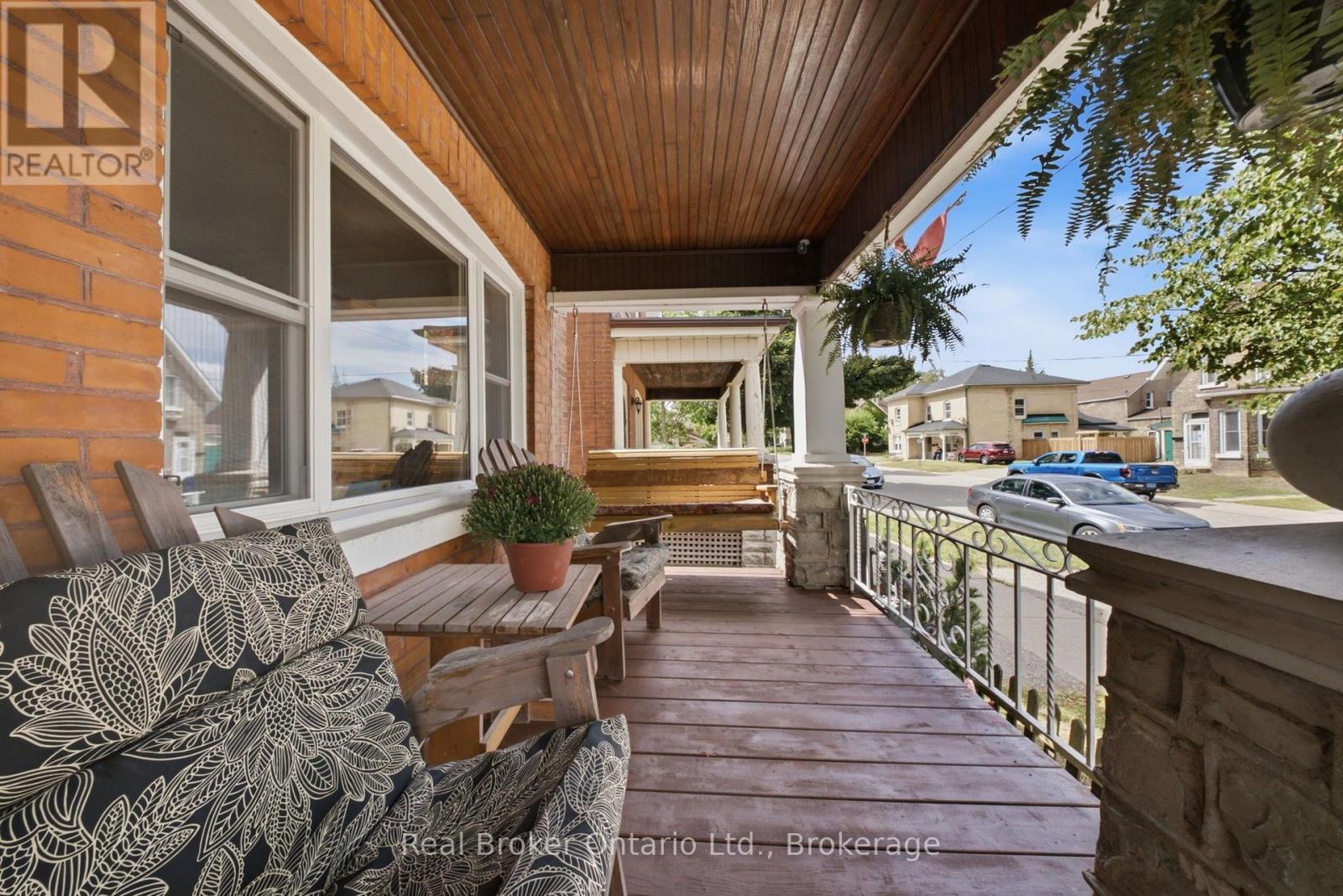 69 Arthur Street Property Photo 5
