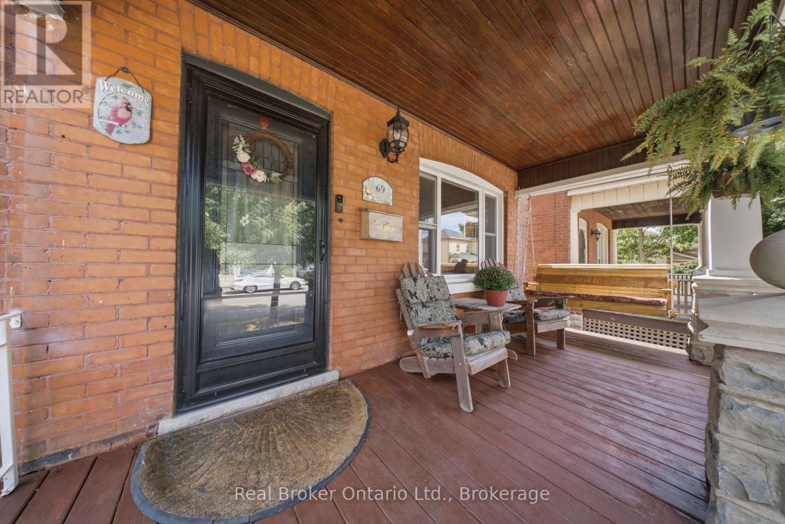 69 Arthur Street Property Photo 6