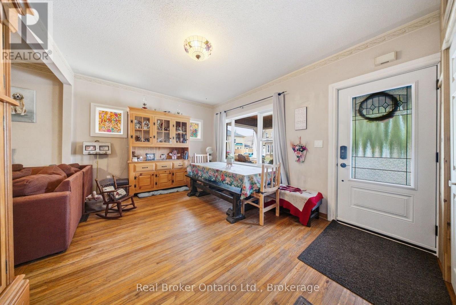 69 Arthur Street Property Photo 8
