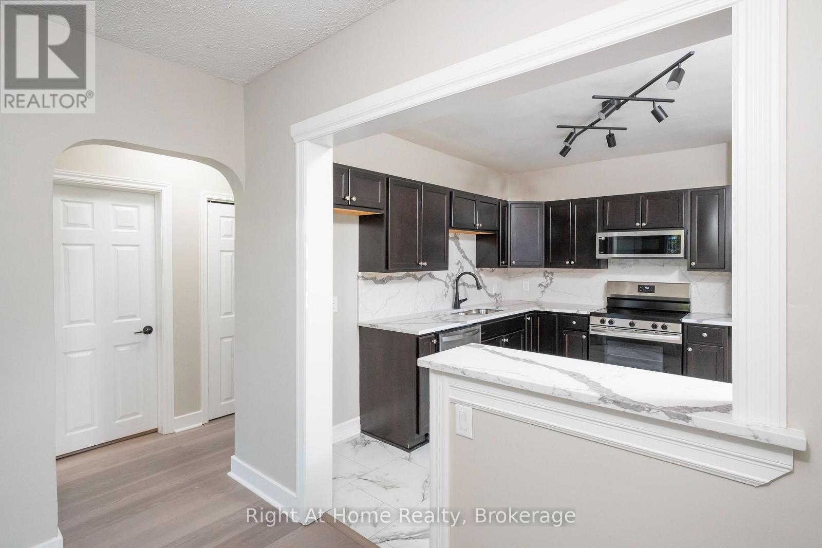 163 Mckibbin Street Property Photo 14