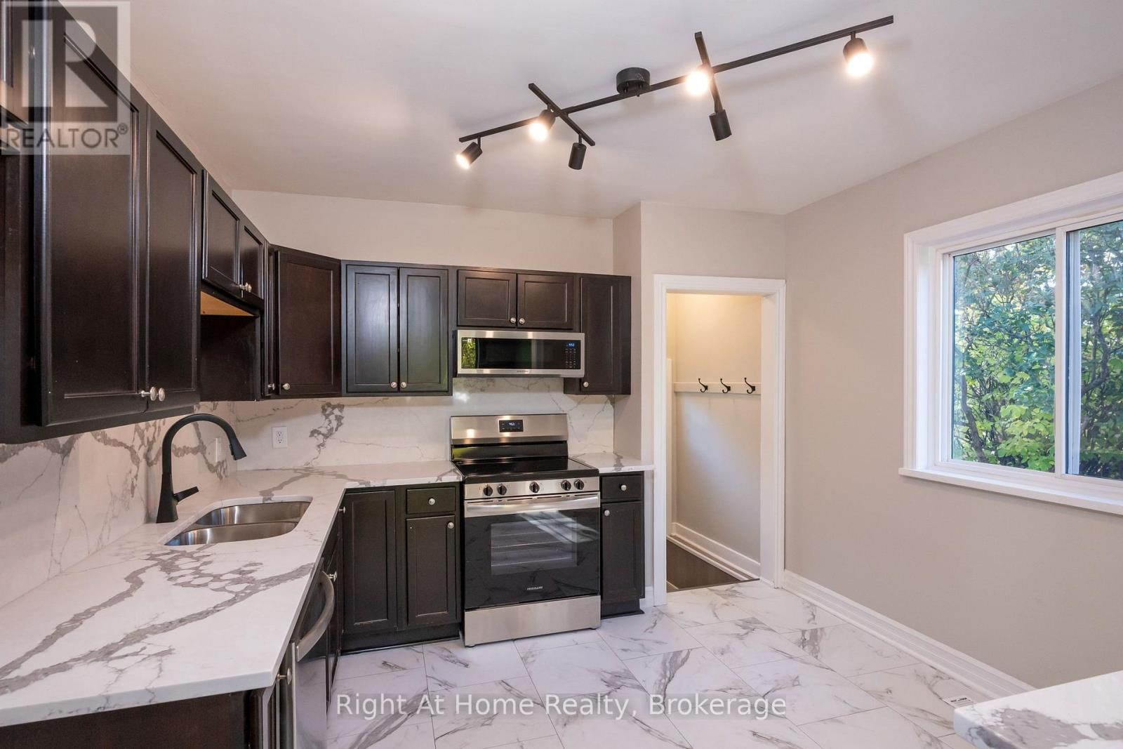 163 Mckibbin Street Property Photo 17