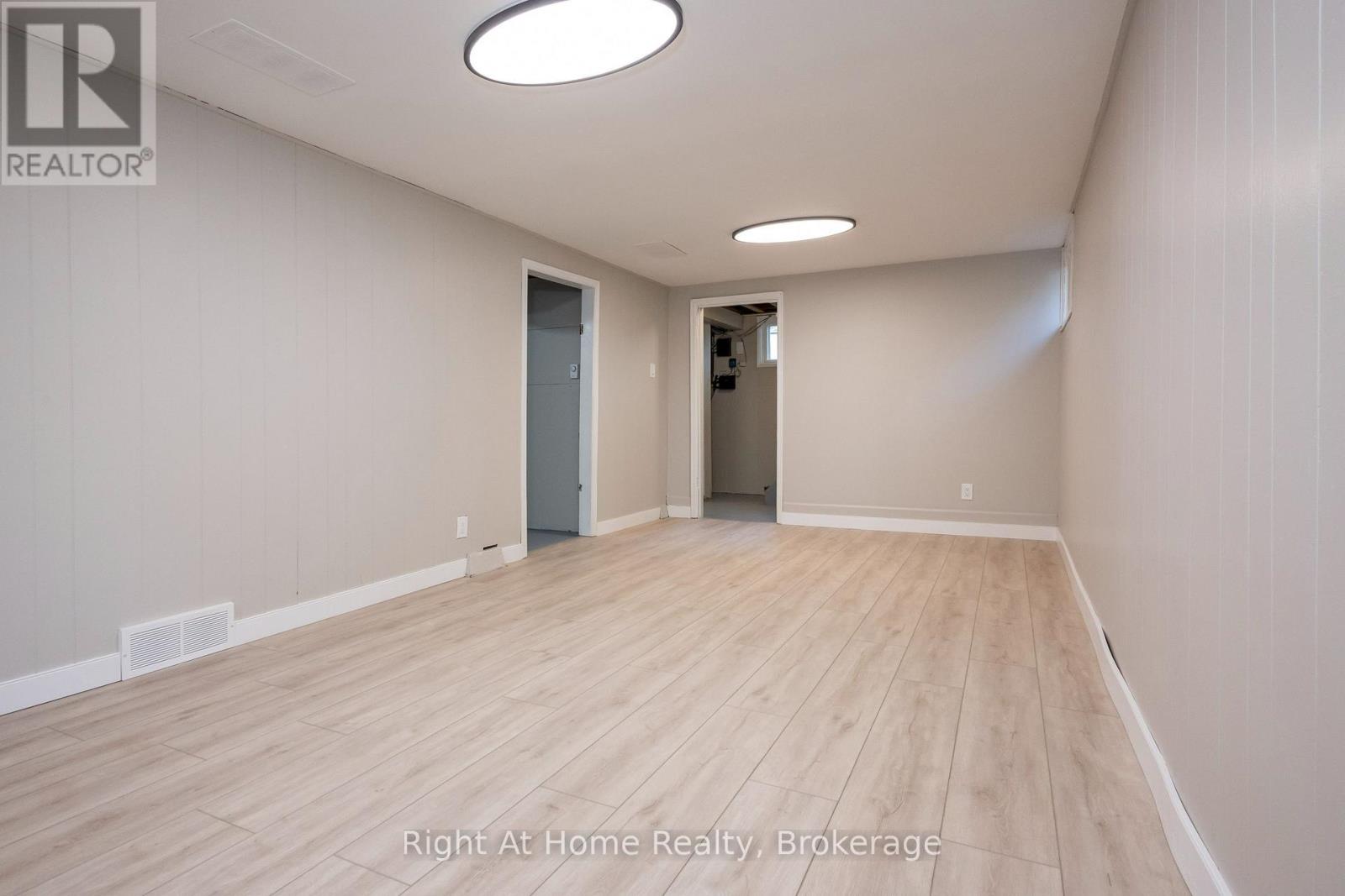 163 Mckibbin Street Property Photo 35