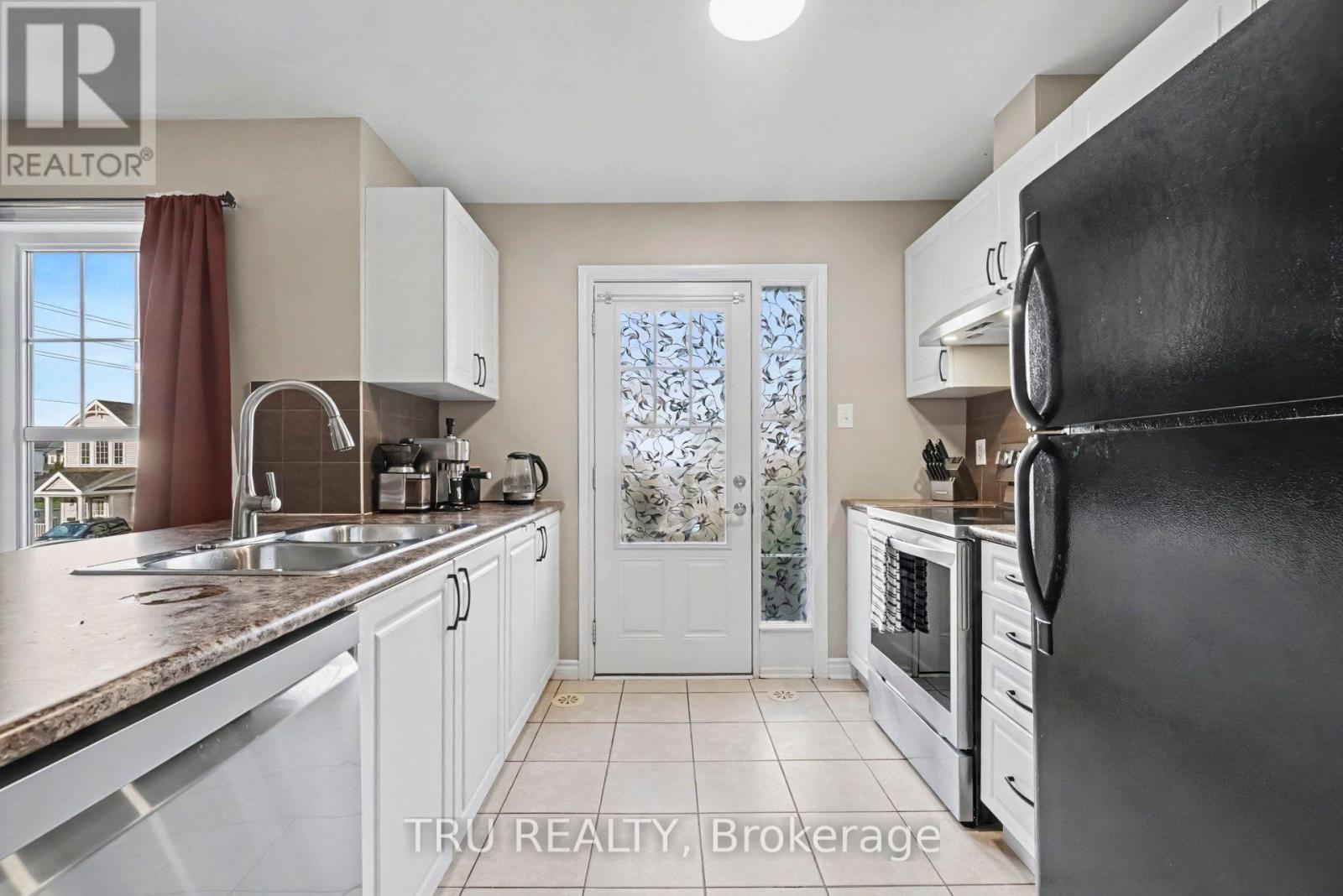 2650 Baynes Sound Way Property Photo 12