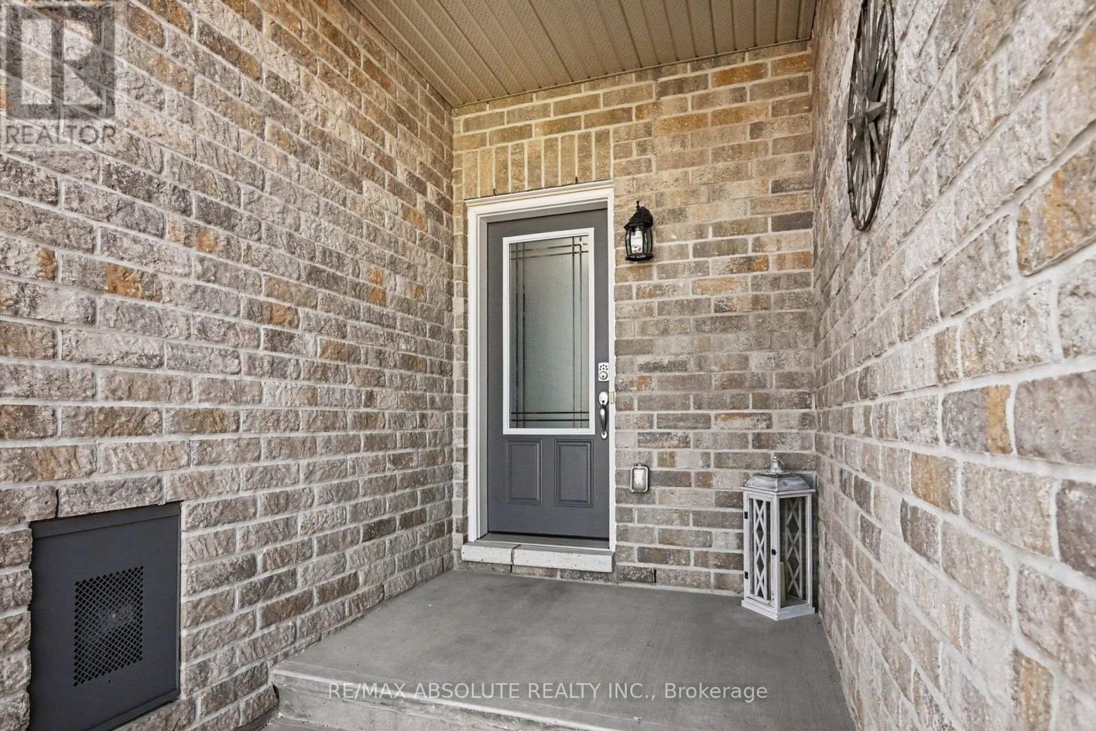 96 Bellwood Drive Property Photo 2