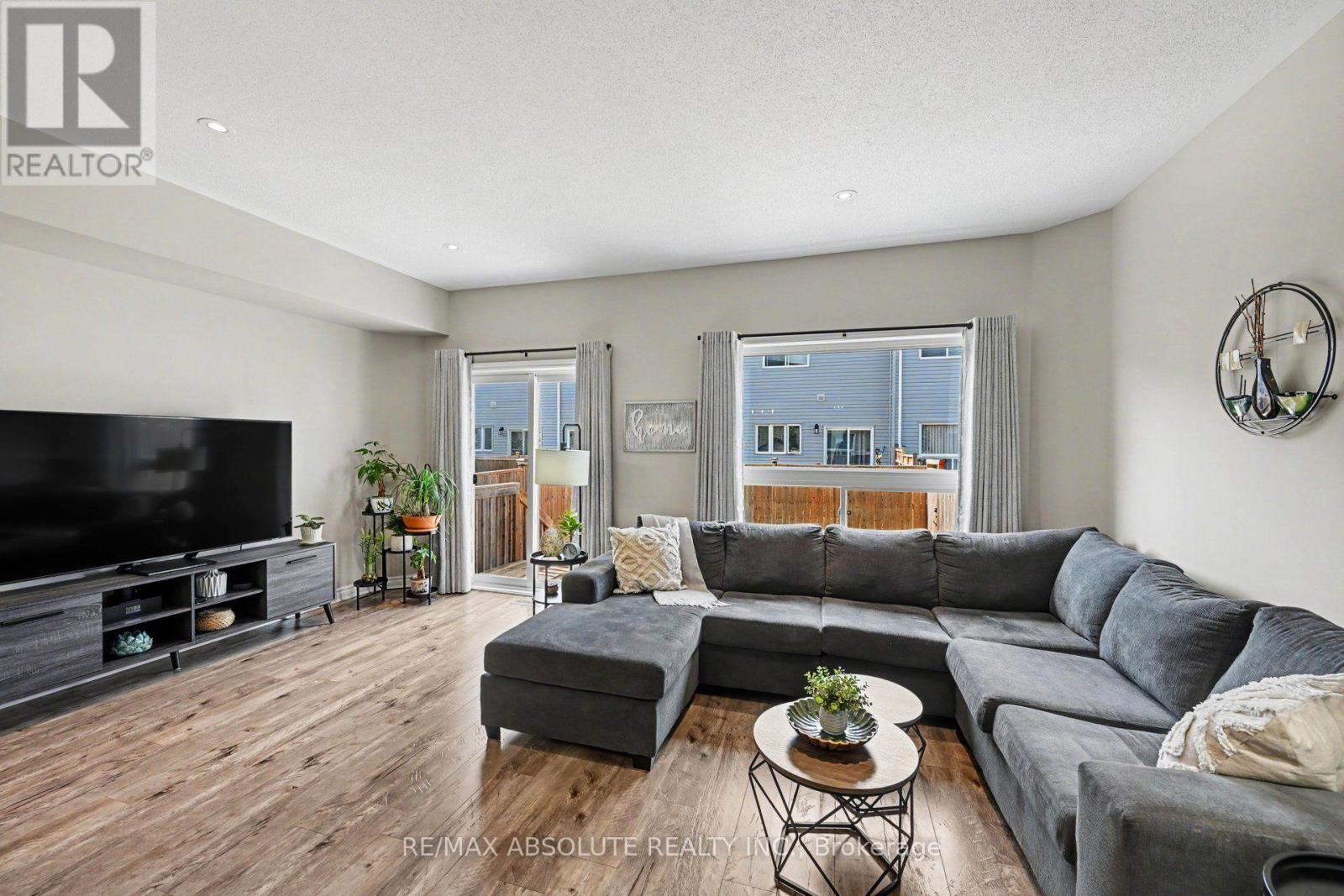 96 Bellwood Drive Property Photo 17