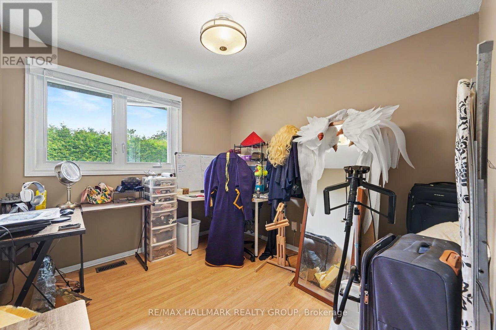 5 Lansfield Way Property Photo 22