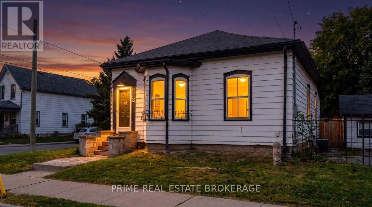 42 Bruce Street Property Photo 1
