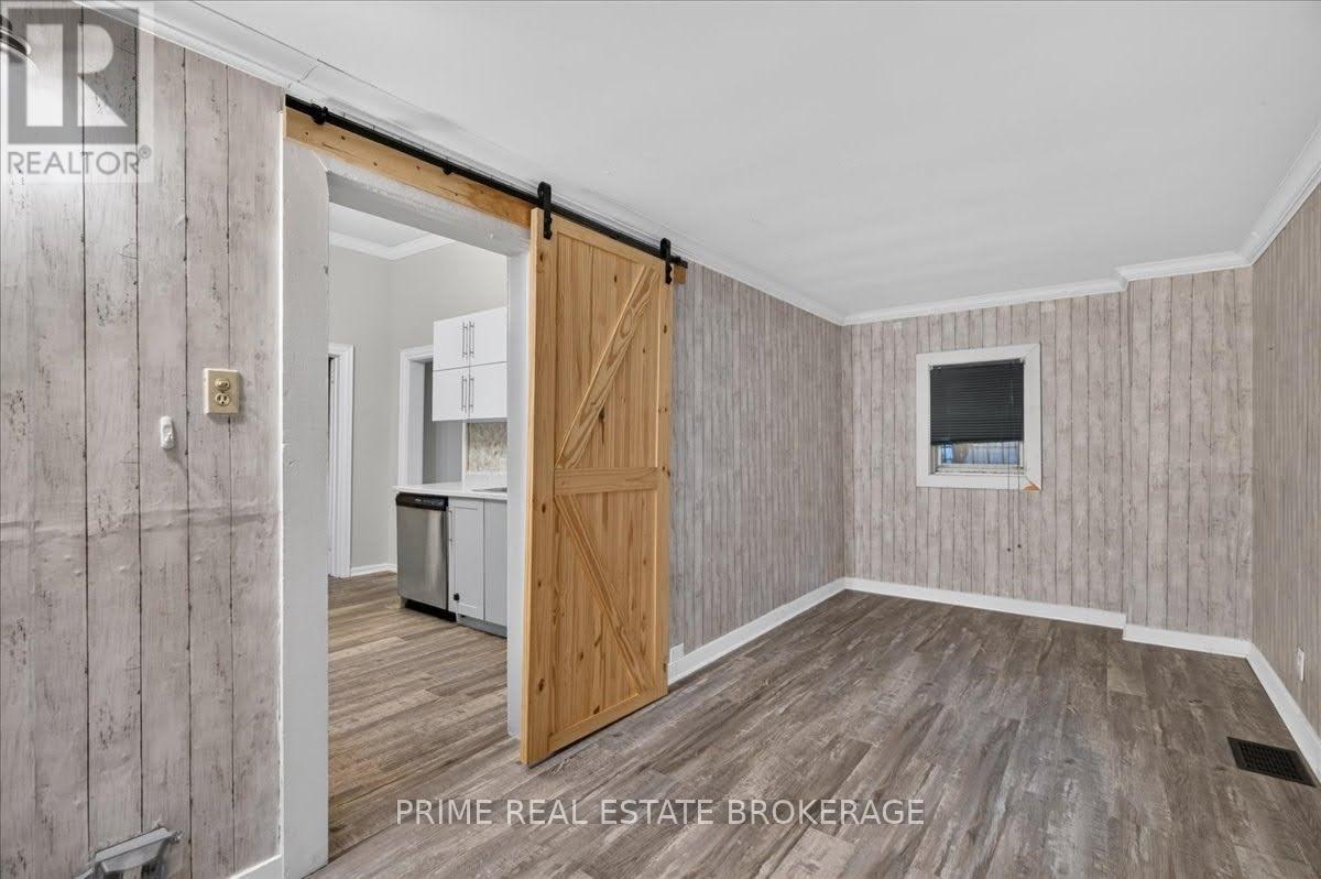 42 Bruce Street Property Photo 19