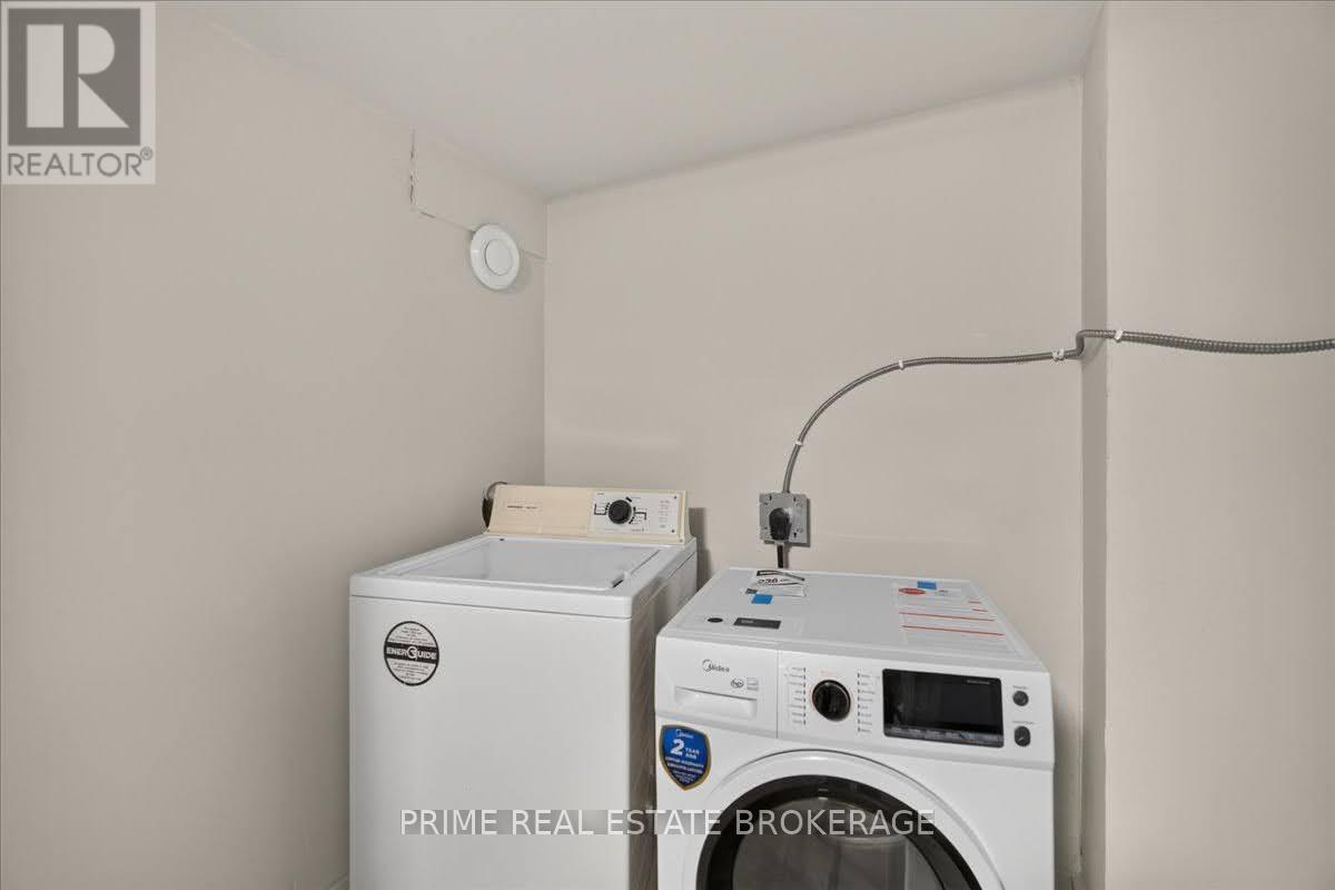 42 Bruce Street Property Photo 21