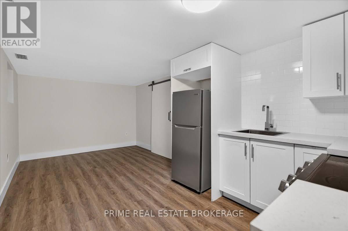 42 Bruce Street Property Photo 25