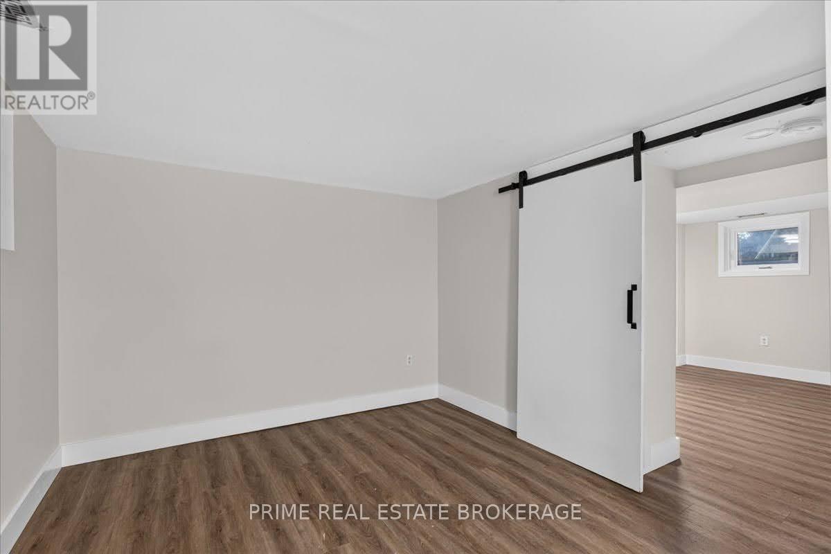 42 Bruce Street Property Photo 26