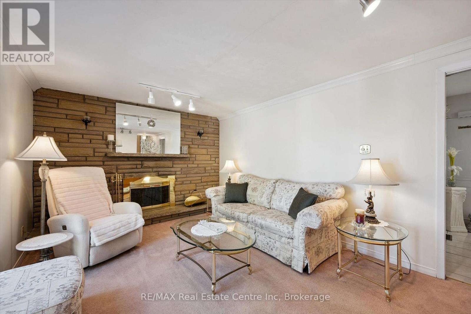 47 Lambert Crescent Property Photo 17