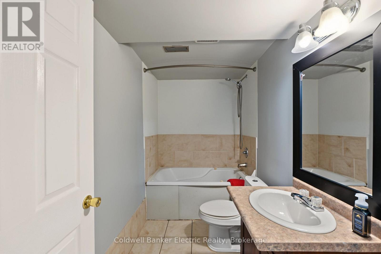 2334 Marsdale Drive Property Photo 32