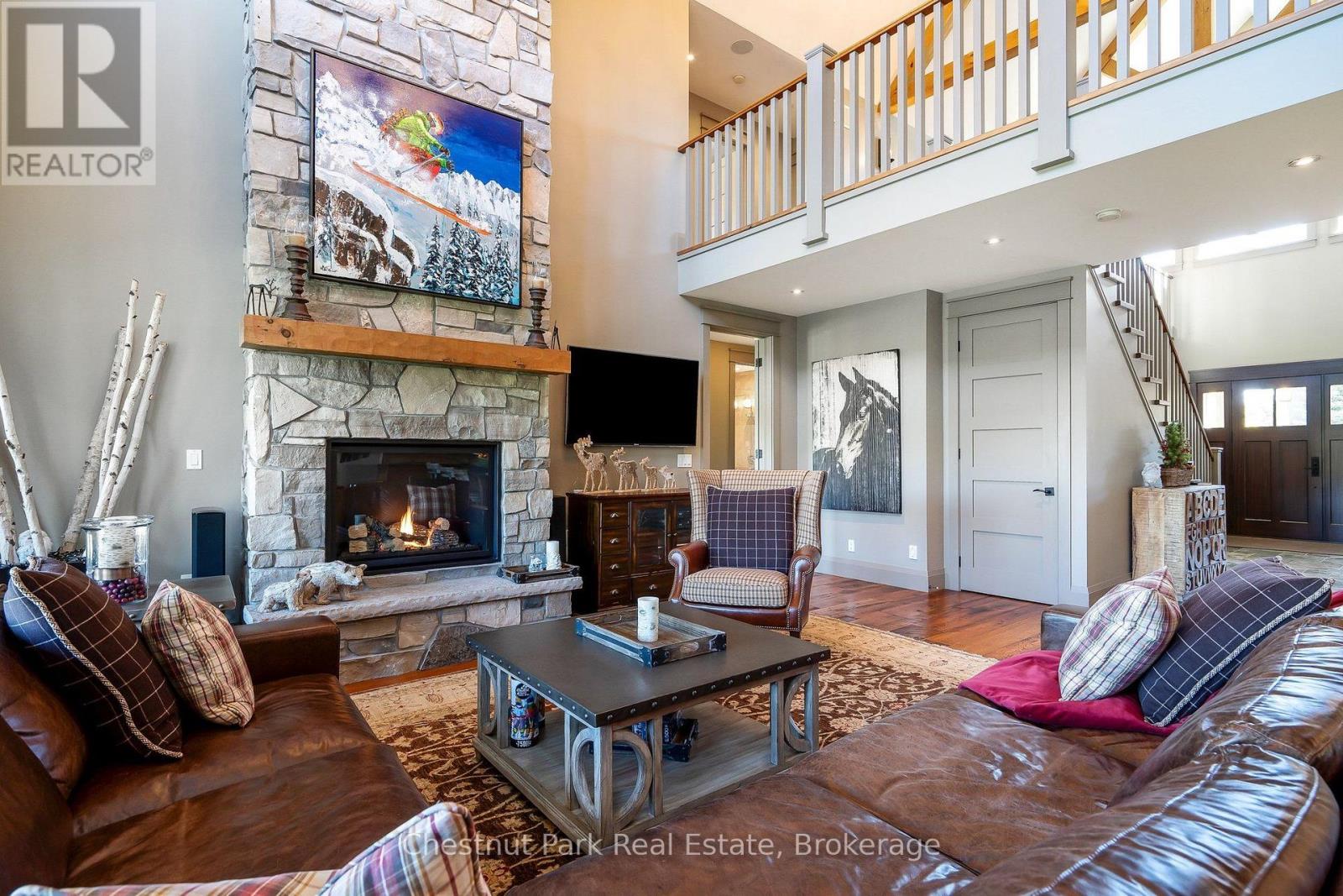 124 Snowbridge Way Property Photo 10