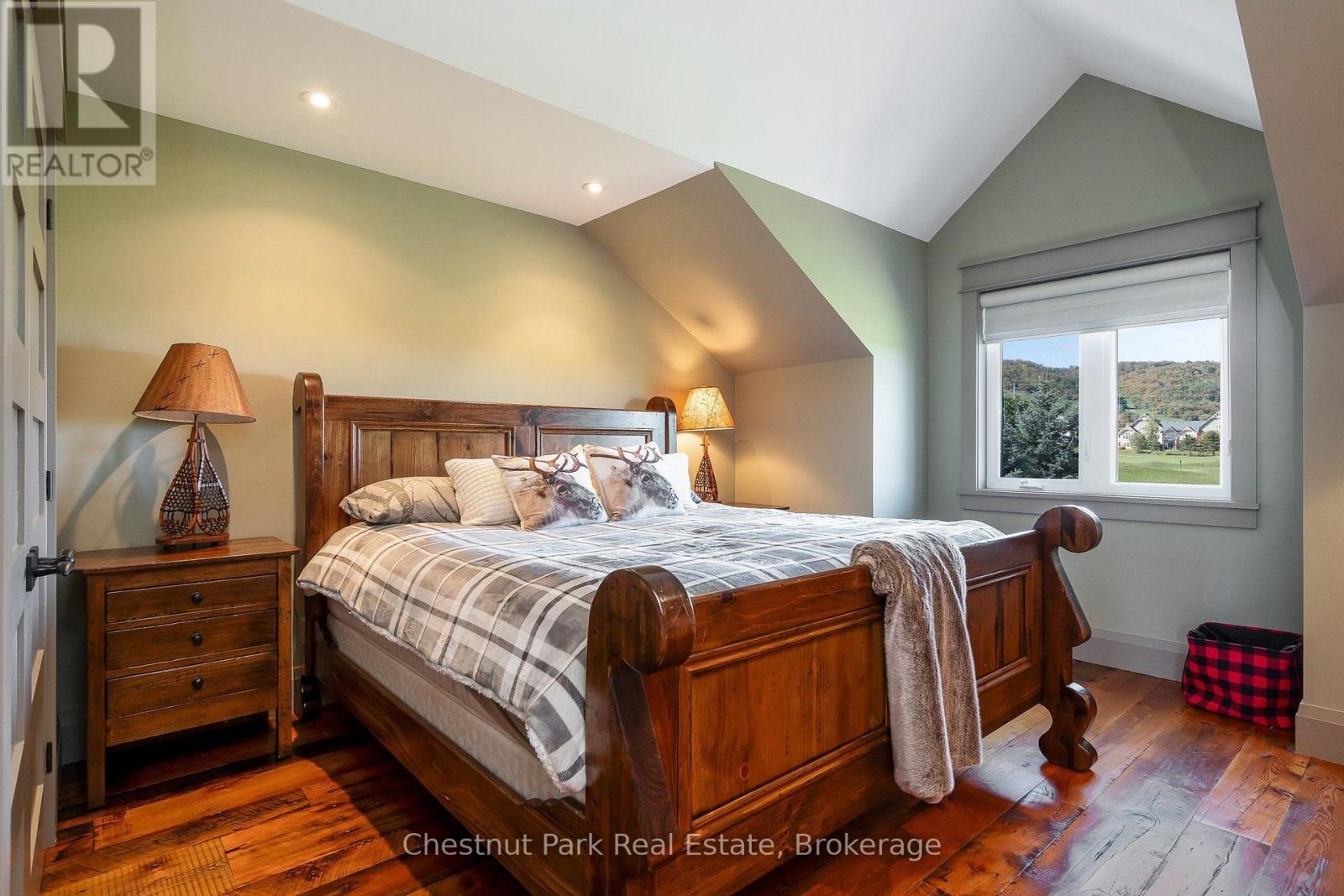 124 Snowbridge Way Property Photo 28