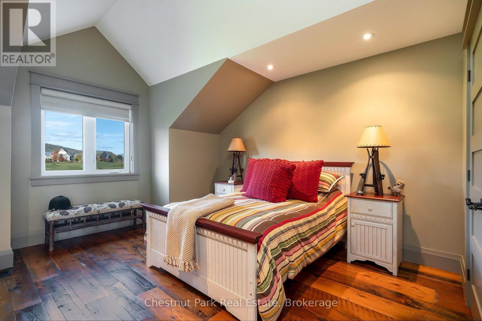 124 Snowbridge Way Property Photo 31