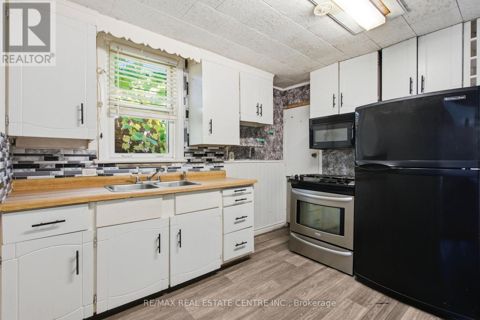 295 Strathearn Avenue Property Photo 14