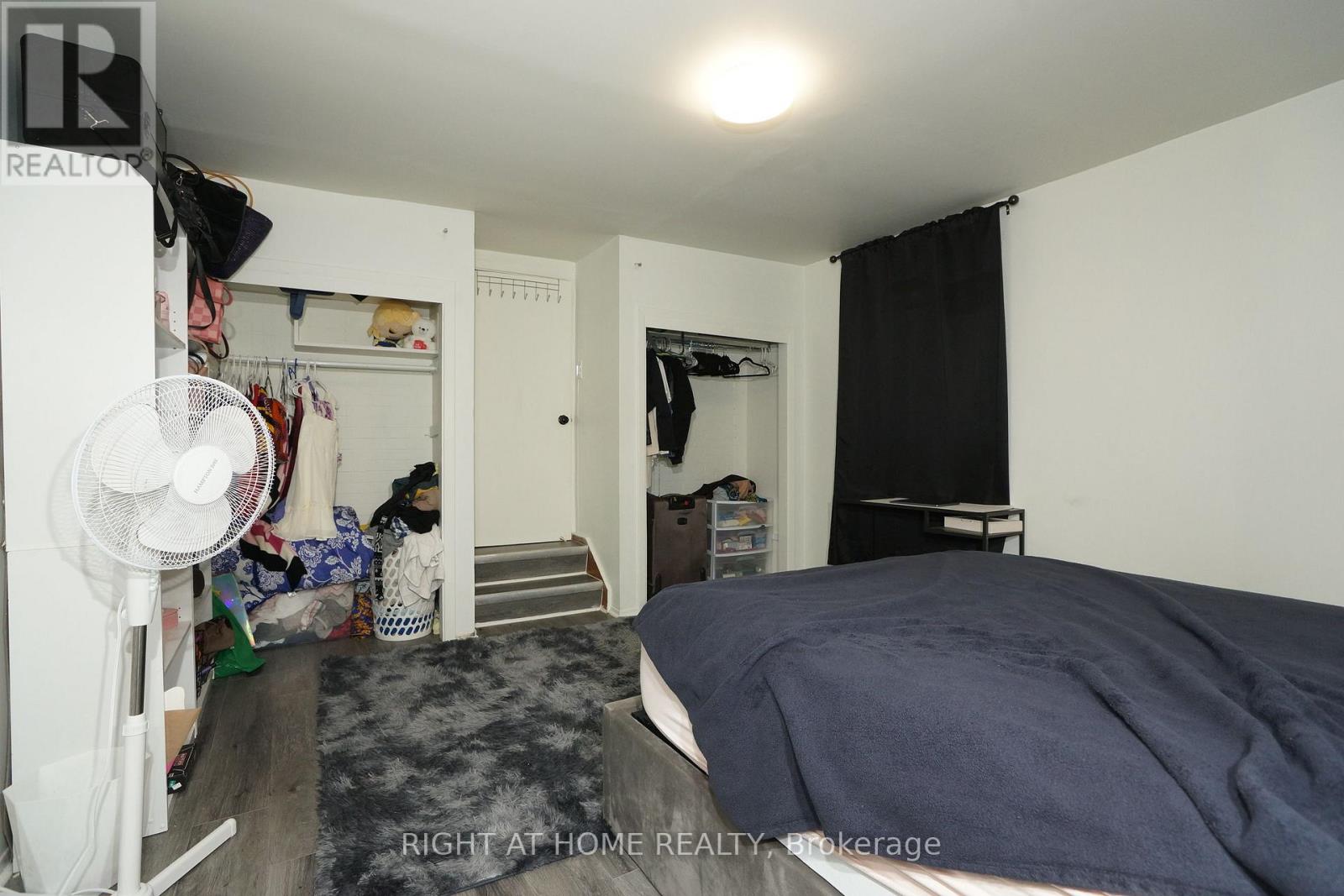 59 Saunby Street N Property Photo 38