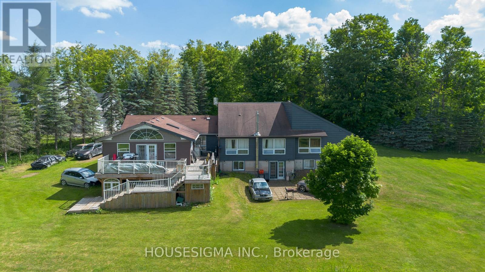 5647 First Line Property Photo 5