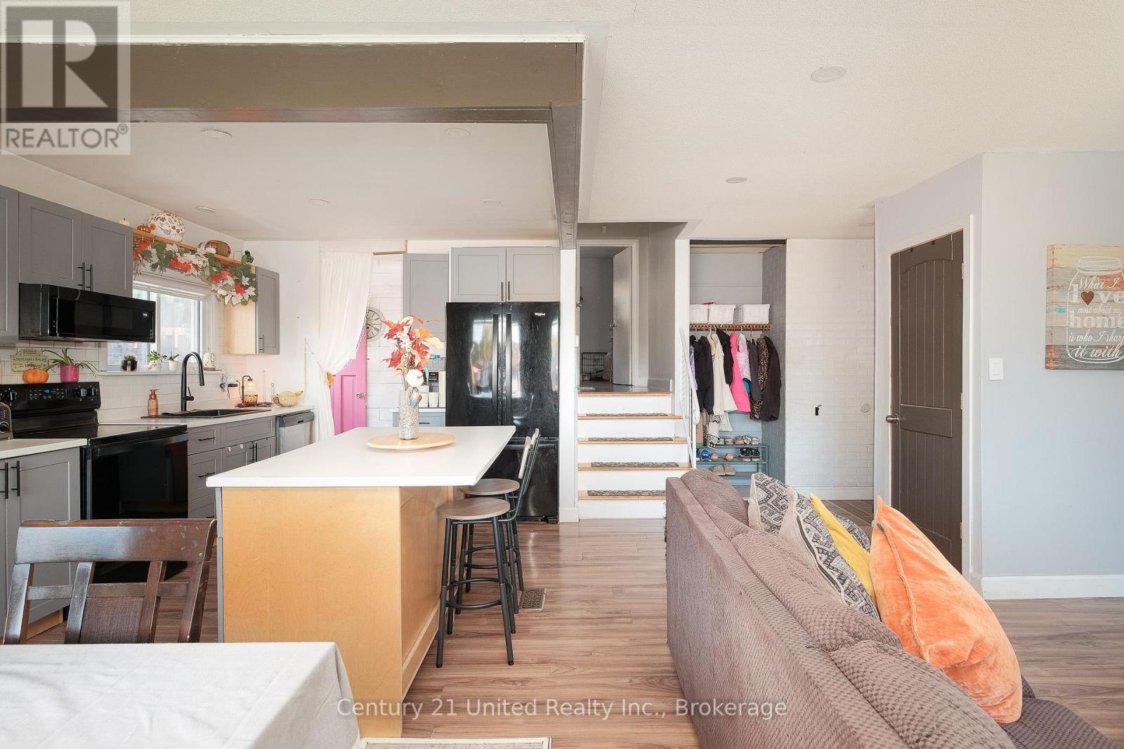 257 Riverview Heights Property Photo 11